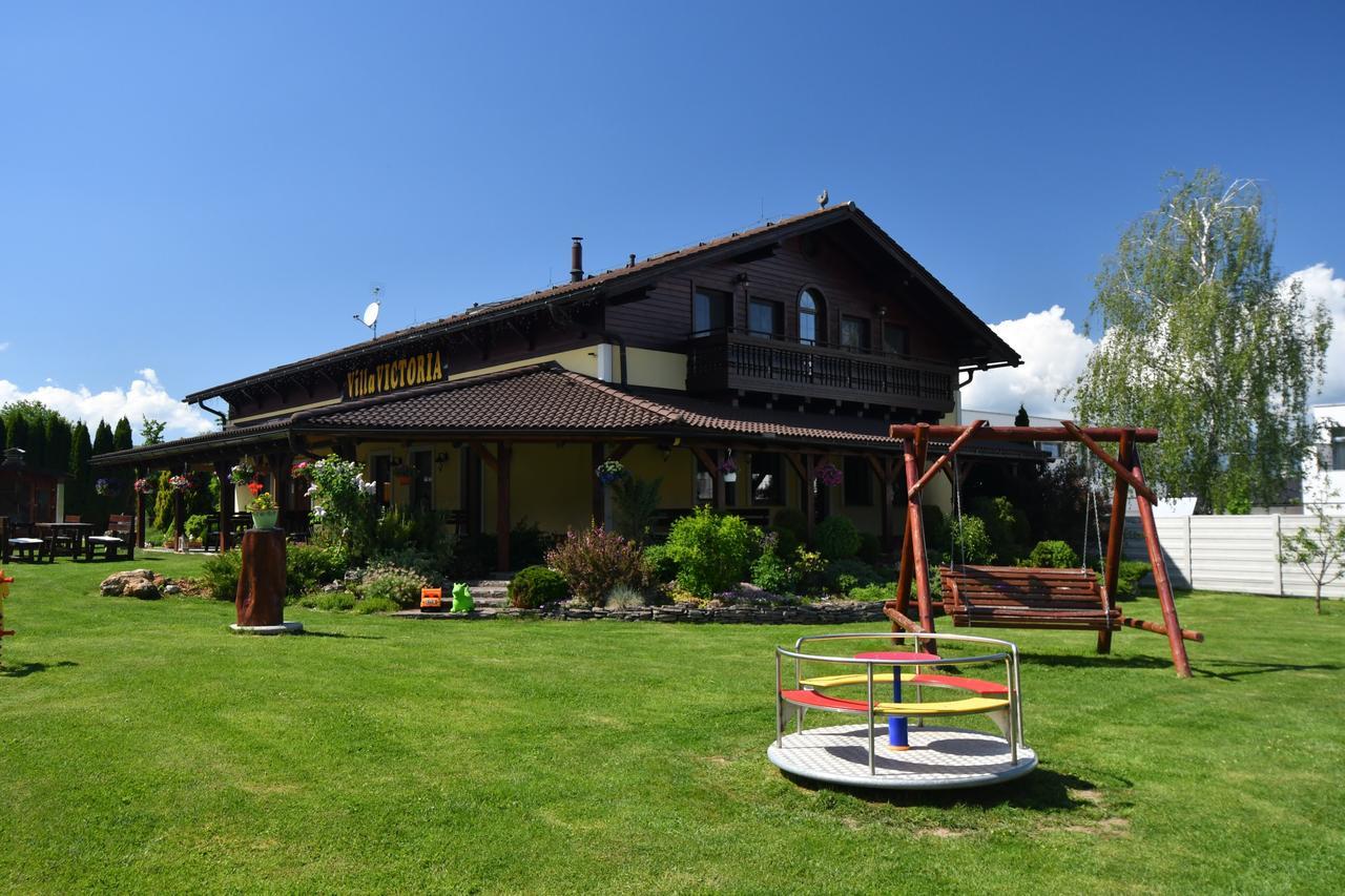 Villa Victoria Penzion Ліптовський Ян Екстер'єр фото
